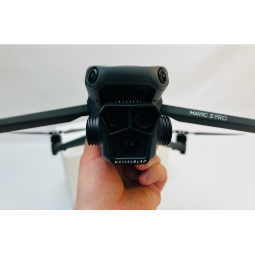 Квадрокоптер DJI Mavic 3 Pro в Перми с пультом DJI RC